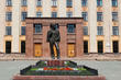 Памятник студенту около ЮУрГУ в Челябинске