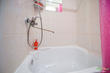 Белоснежная ванная комната пышет чистотой и свежестью