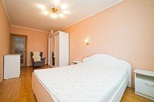 Челябинск, Кузнецова, 6 - квартира посуточно Челябинск, Кузнецова, 6 - квартира посуточно